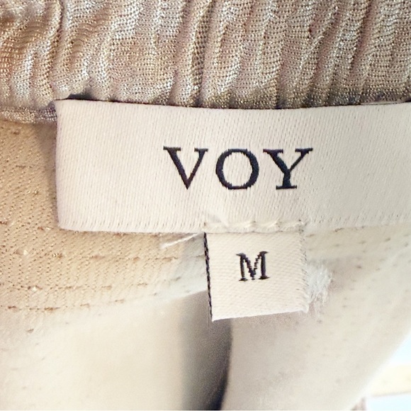 VOY Jazmine Ruffle Sleeve Top, Mocha M - Picture 11 of 11